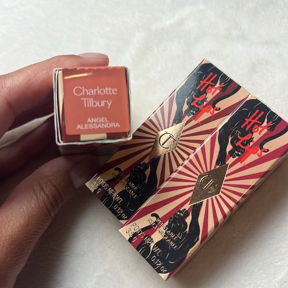 CHARLOTTE TILBURY Hot Lips Lipstick 2